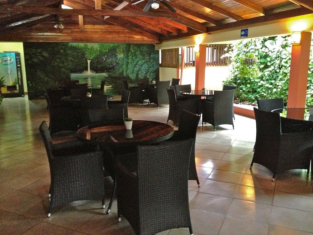 Hotel Espuelas, Bar&restaurant Liberia