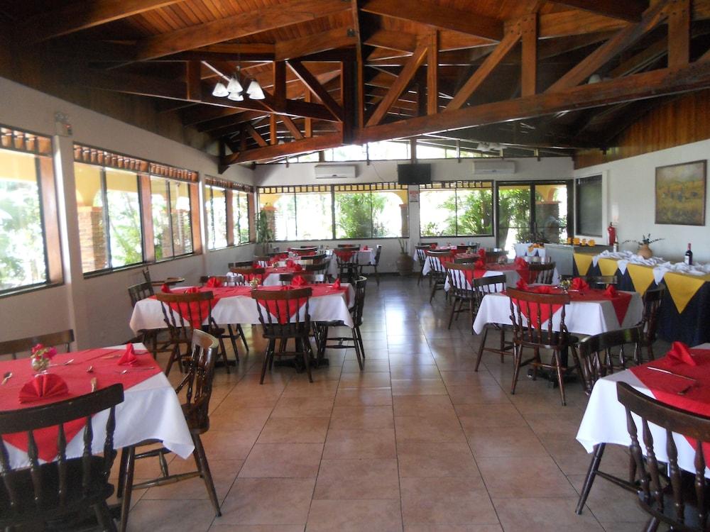 Hotel Espuelas, Bar&restaurant