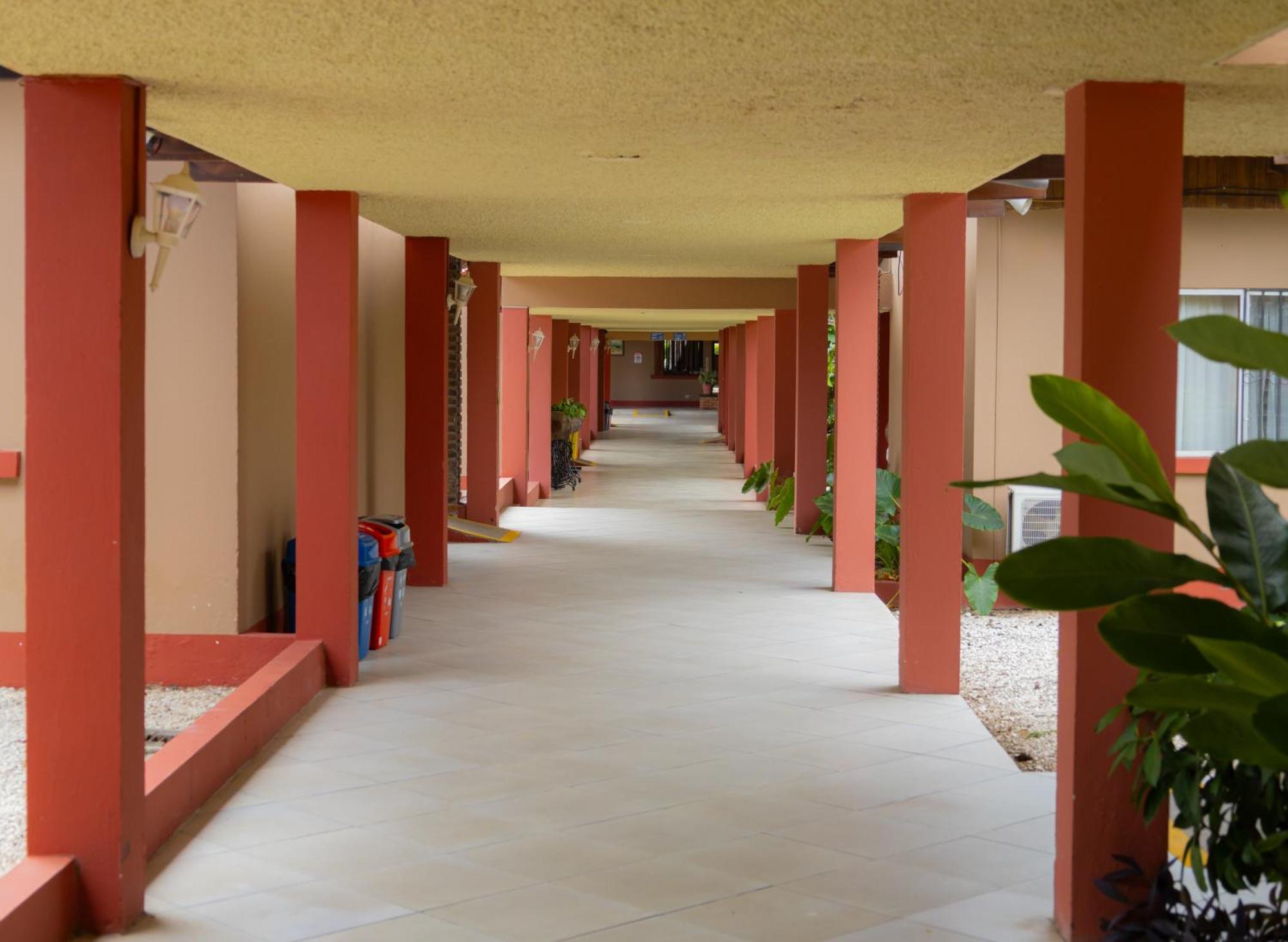 Espuelas, Bar&restaurant 3* Liberia